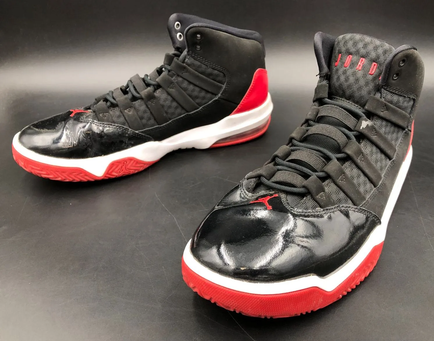Nike Air Jordan Max Aura Men's 'Black' & Red/White Sneakers - Size 8 ( COA)