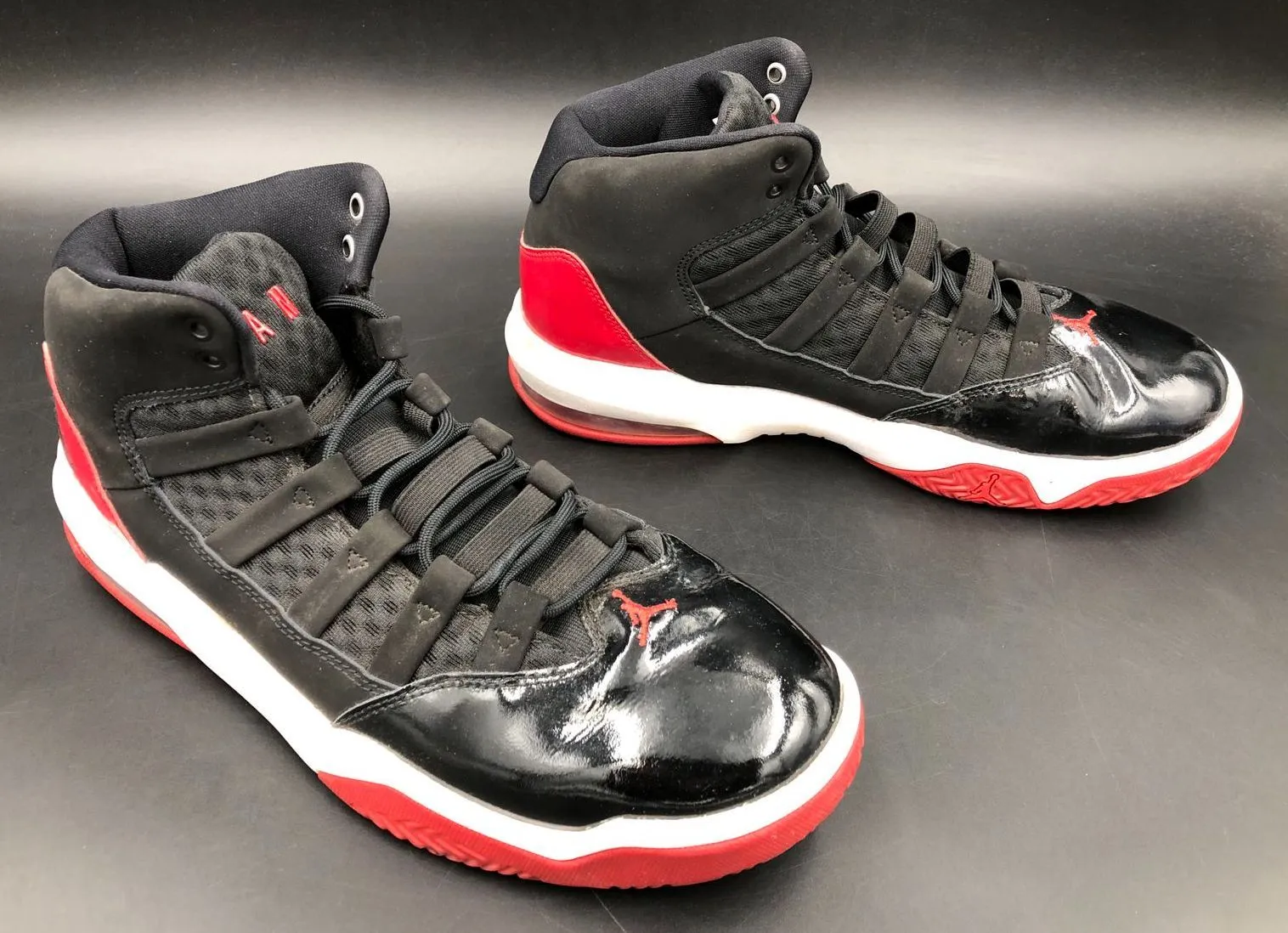 Nike Air Jordan Max Aura Men's 'Black' & Red/White Sneakers - Size 8 ( COA)